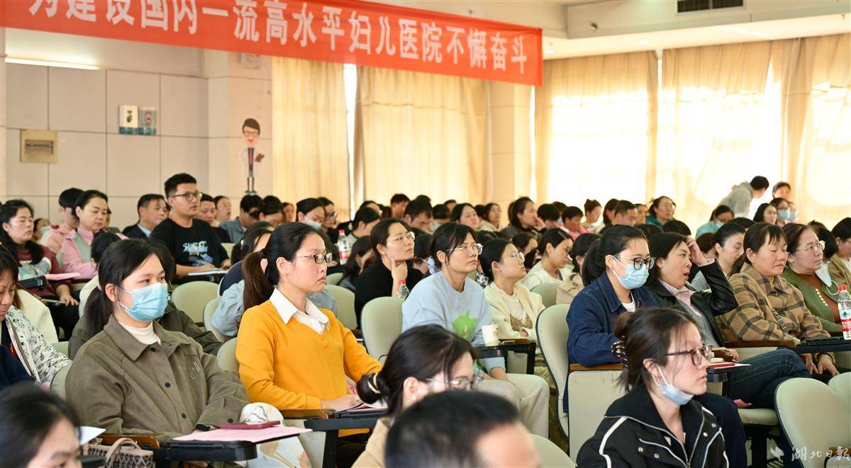 小问题不用去大医院。武汉专门培养基层儿科医