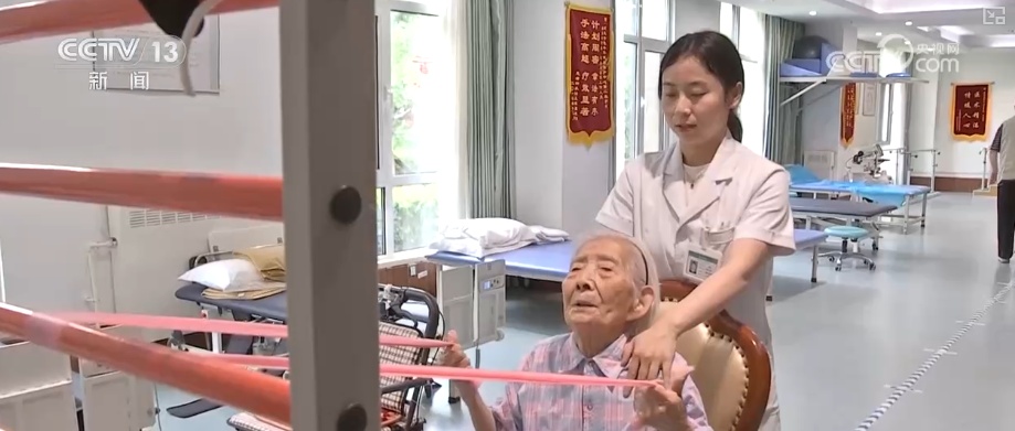 “关爱经济”成为现代服务业新的增长点