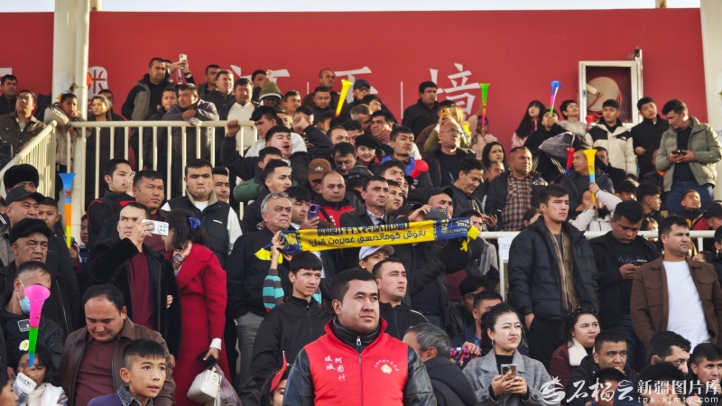 纯粹的热爱，写满阿图什绿茵场