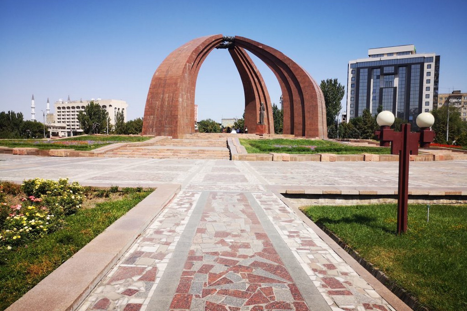 吉尔吉斯斯坦提前举行议会选举