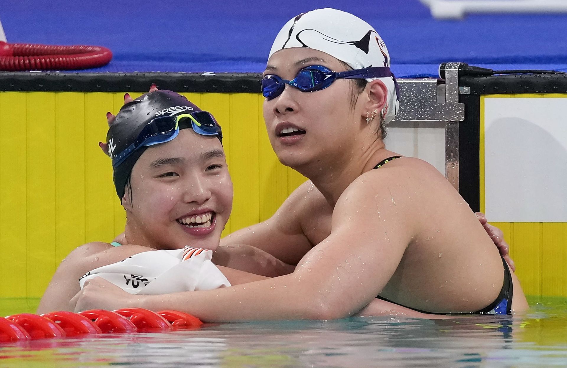 为中国点赞丨体育精神代代相传，中国青少年前