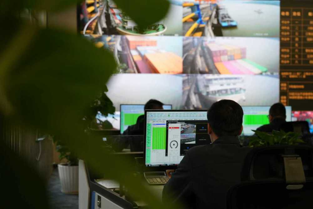 中共中央四中全会精神深入基层