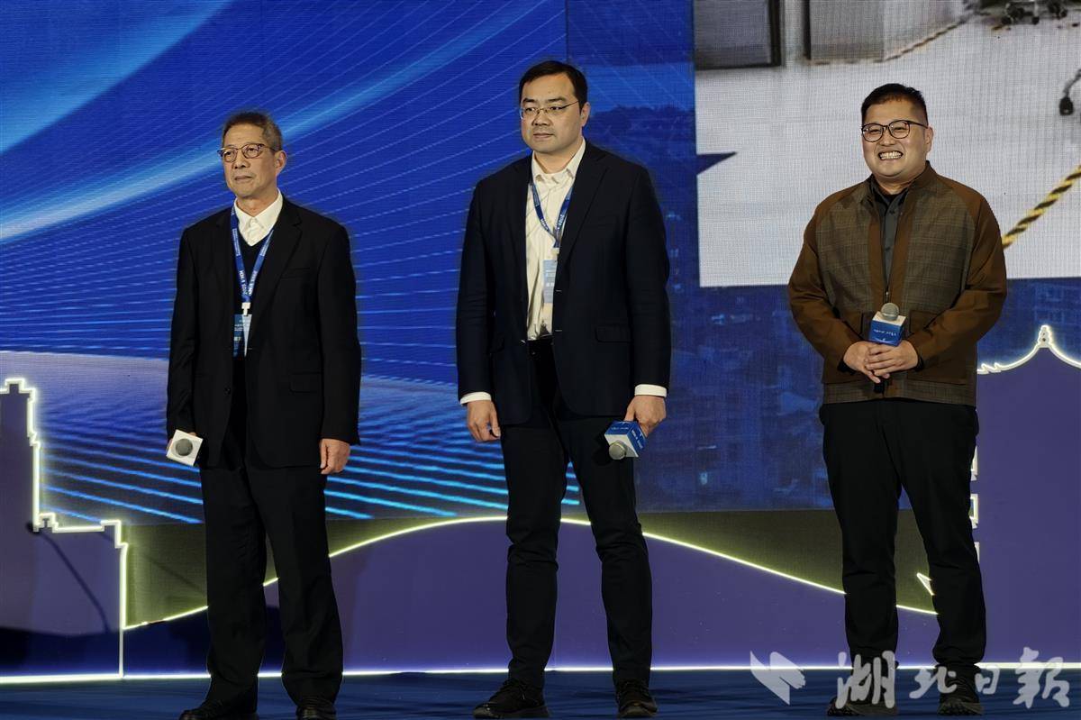 【聚焦中国企业家协会】海外归来的三代中国企