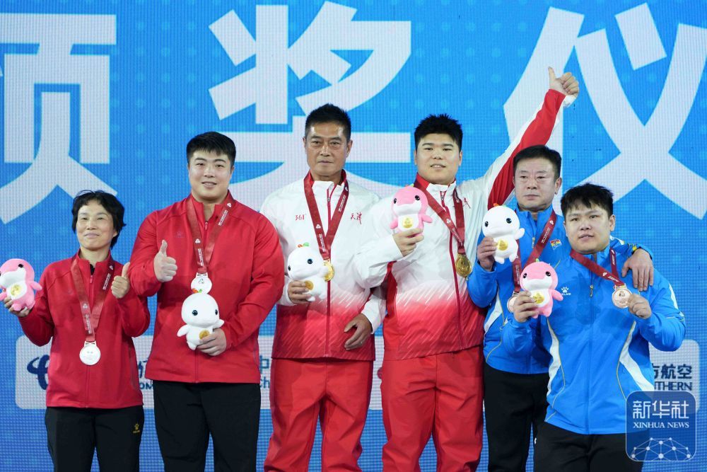 全国锦标赛|刘焕华夺得男子举重102公斤级冠军