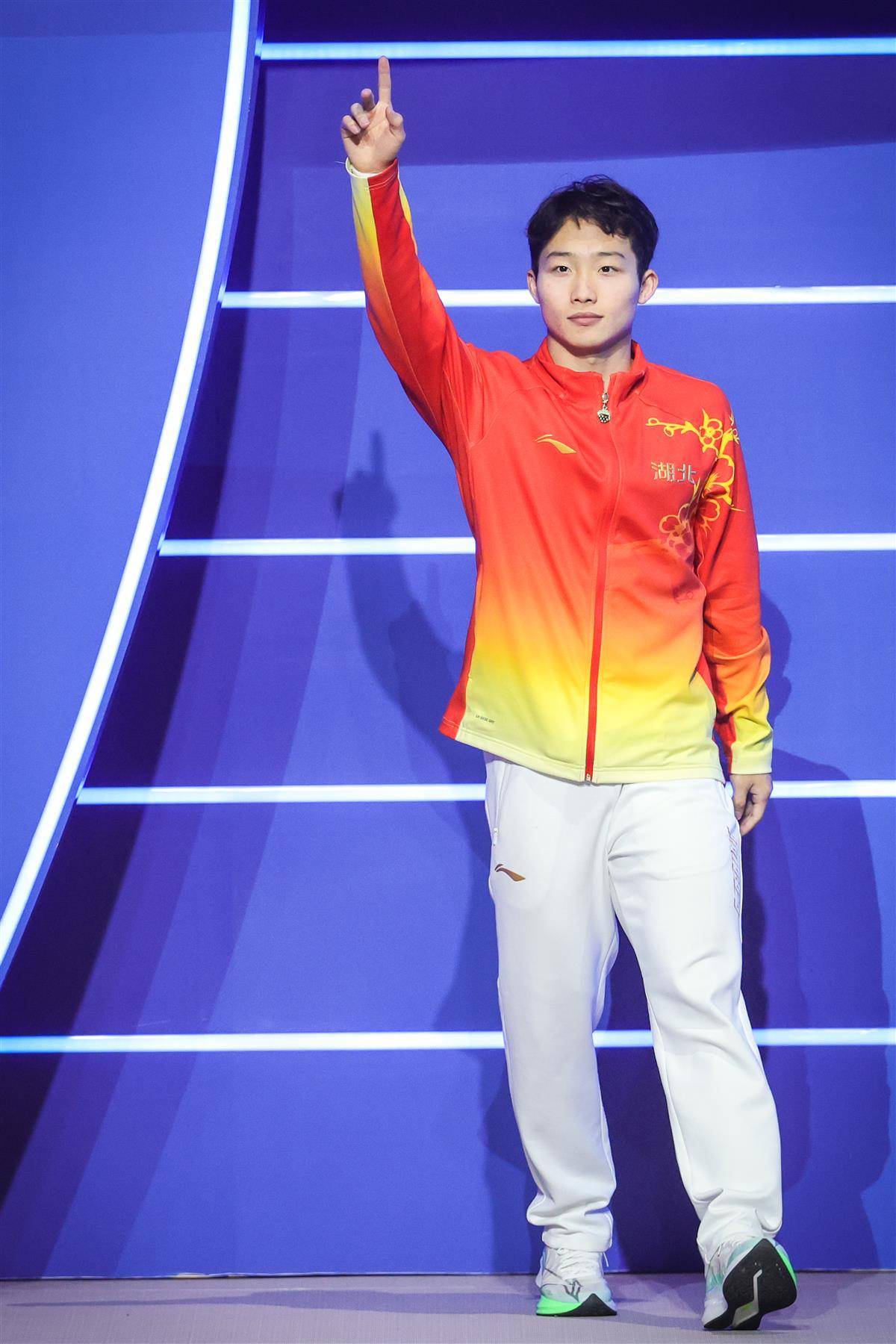 占据主动，夺得冠军！王宗源夺得湖北省首枚跳