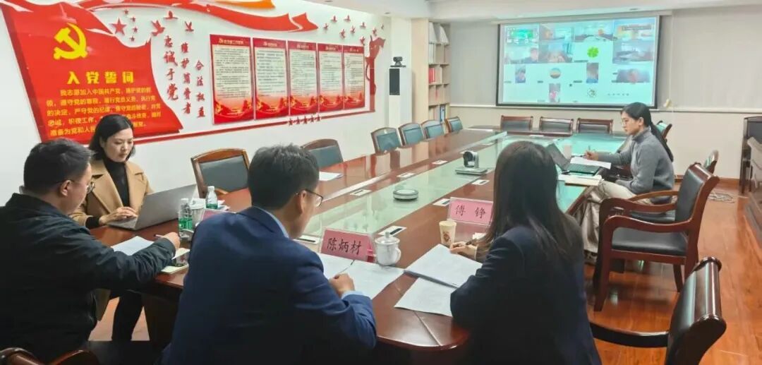 经济舱座位近40%被封锁 江苏省消保委约谈10家航