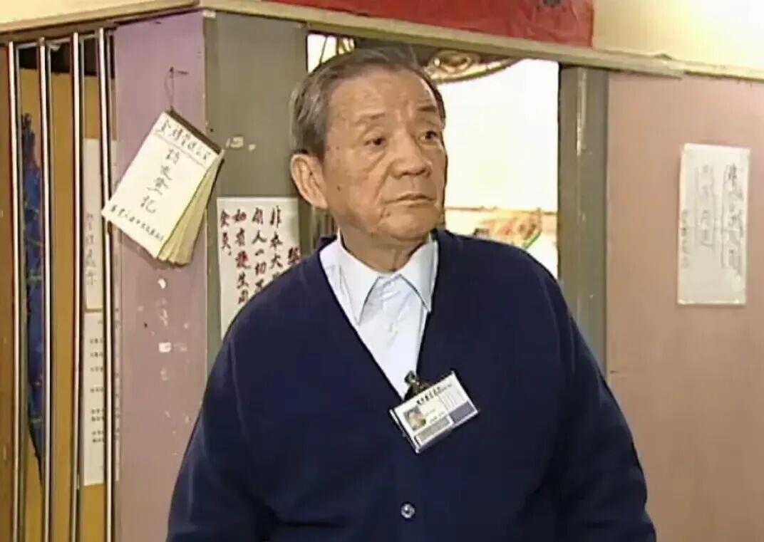 ԱֺȥˡСմ׺Ӣ۴ȡ