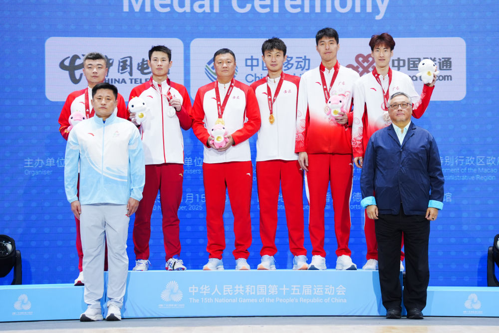 全国锦标赛丨柳来焕夺得击剑男子个人重剑冠军