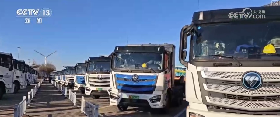 重卡产品“新”“绿”多种技术，销量强劲，实现“连续7个月业绩向好”。