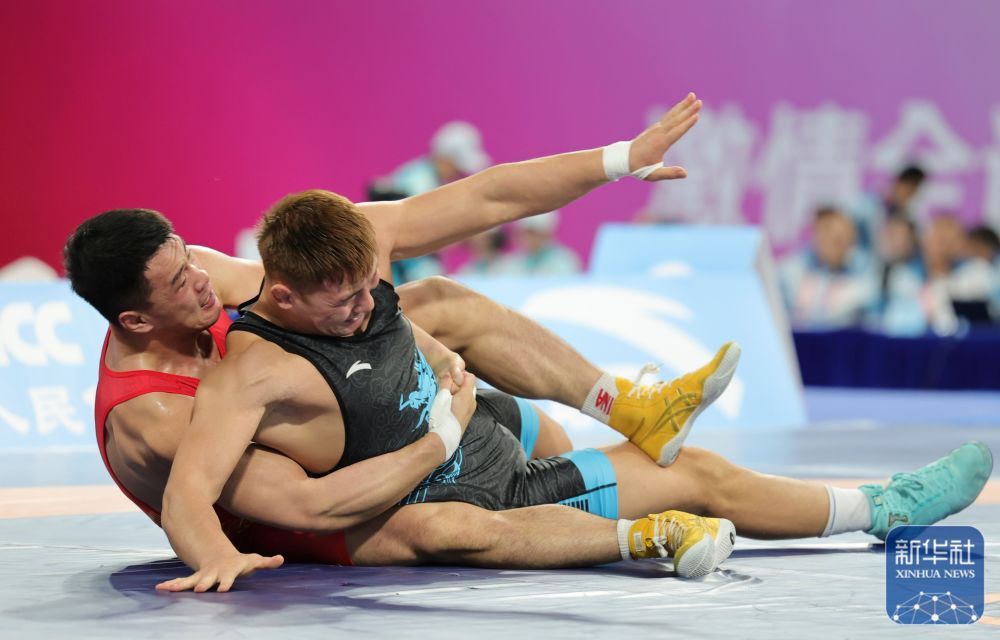 全国锦标赛|李一鸣夺得男子古典式摔跤97公斤级