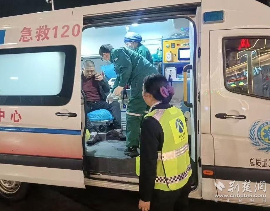 寒夜生命接力：湖北高速