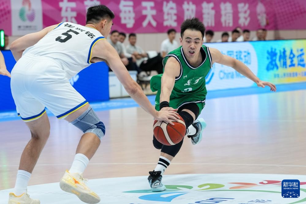 全国锦标赛|成人男篮小组赛：辽宁战胜吉林