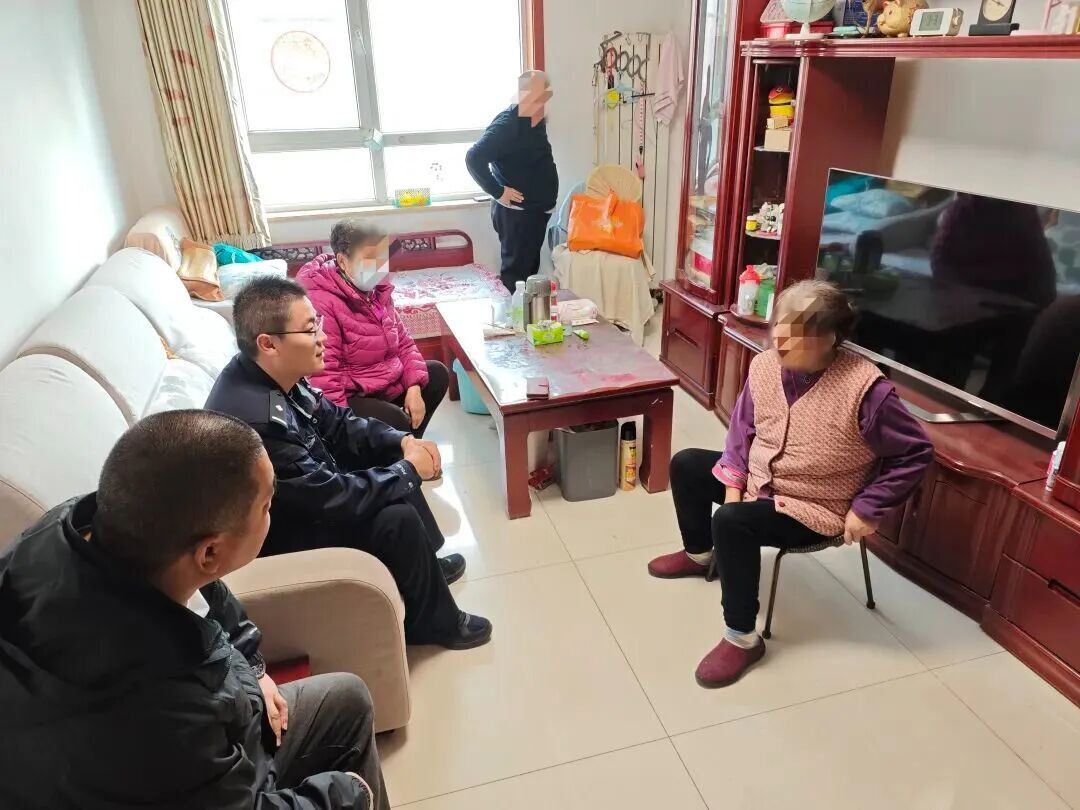 “妈，我酒后开车撞人了，急需10万现金私了！”