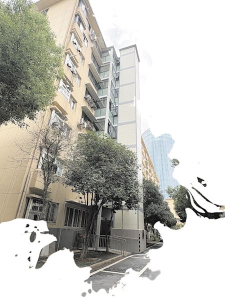 告别 26 年爬楼梯。离开该地区的居民正在返回。