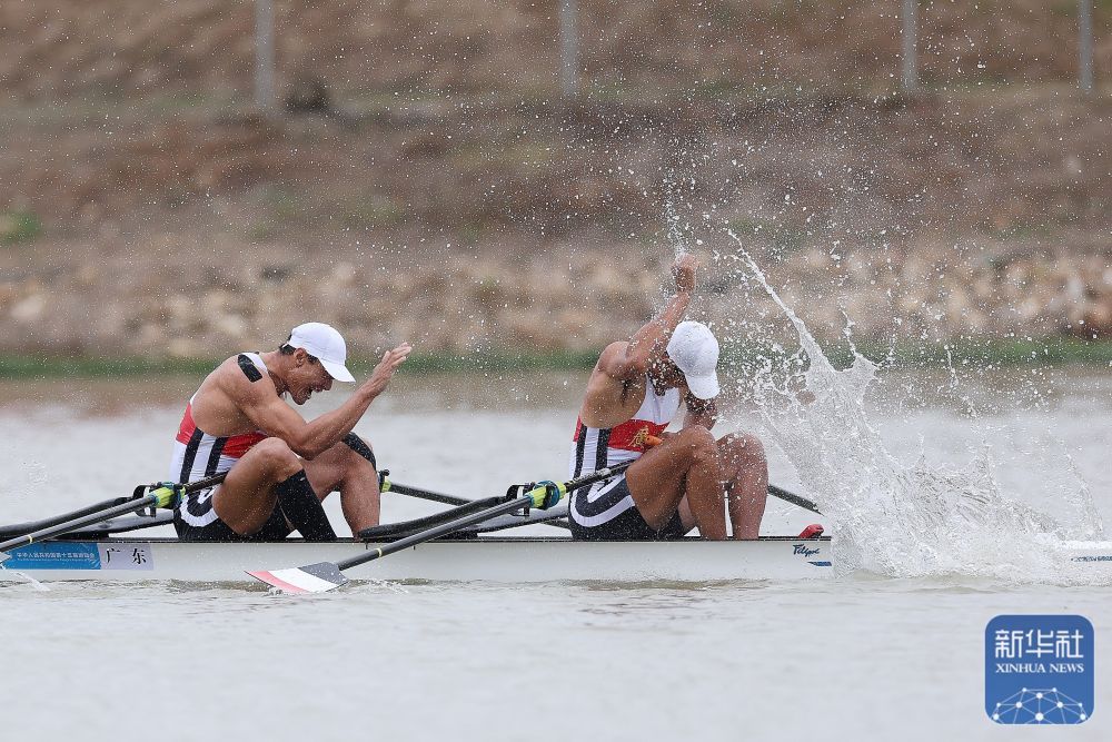 全国锦标赛|广东队夺得男子赛艇双人双桨冠军