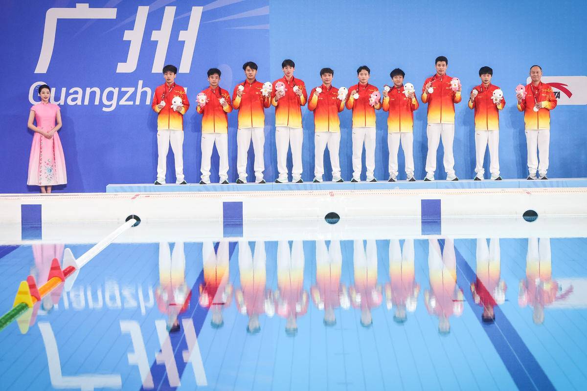 王宗元逆风带头冲锋！湖北男子跳水队夺得全运会首枚银牌