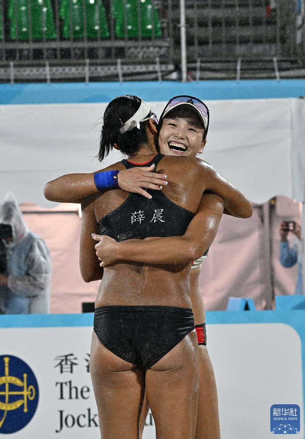 全运会｜沙滩排球-薛晨/曾金金晋级女子半决赛