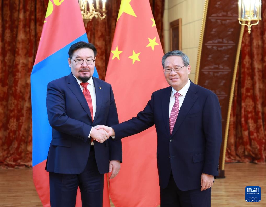 李强会见蒙古国总理赞登沙塔尔