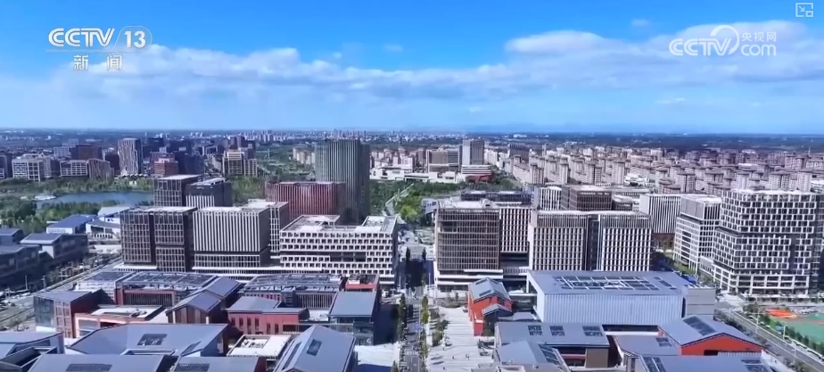 178家企业，4.8万亿元，400万件，增长！ 《数字》