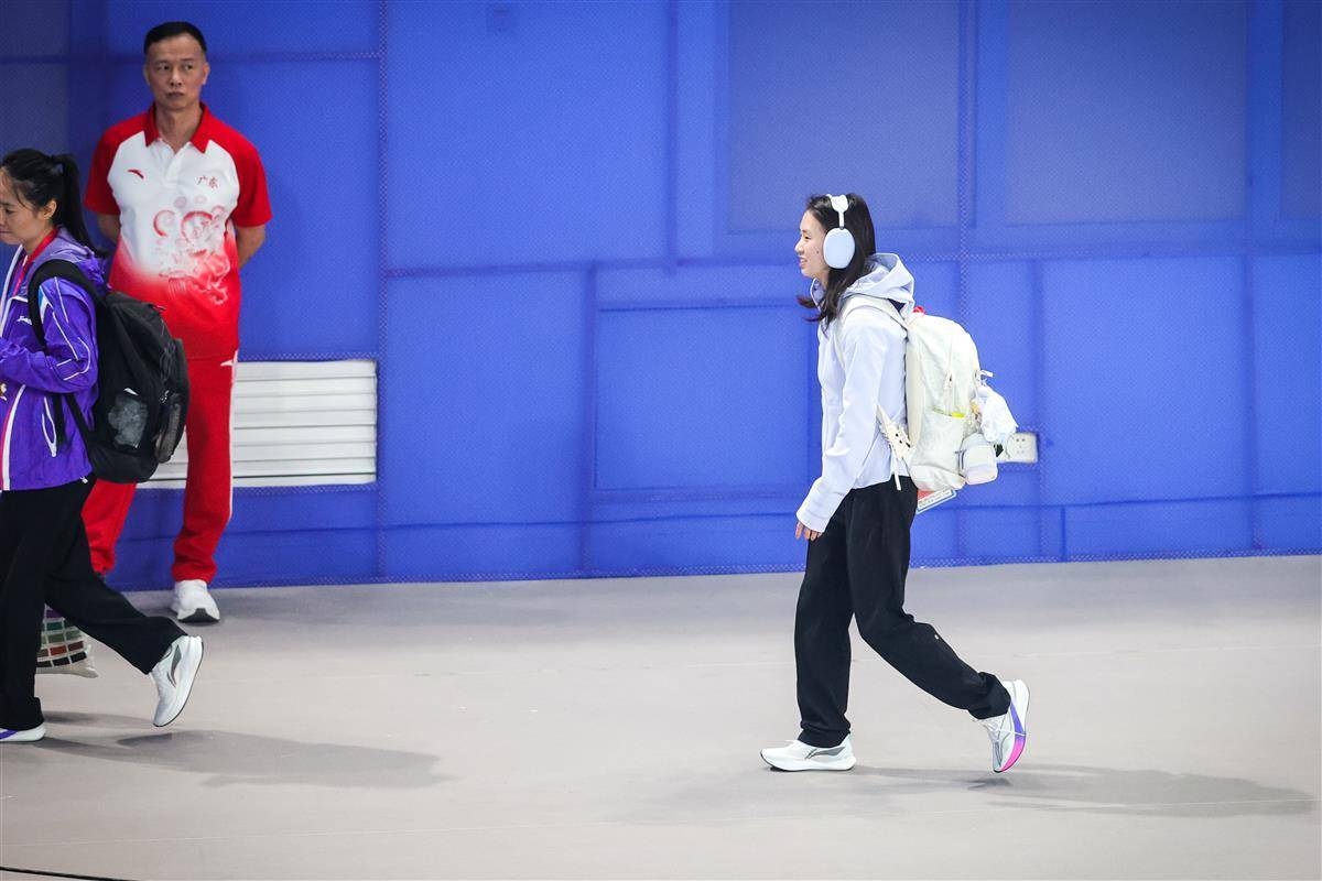 ʮȫ˻ˮحرսŮ廨ʮ̨