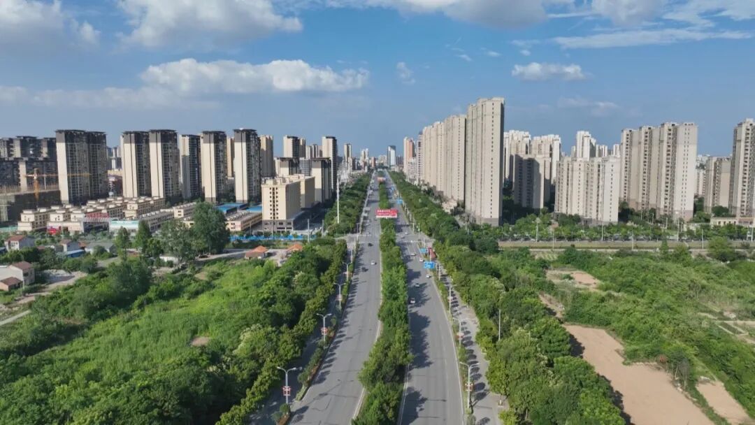 什么让公安更有魅力？每一页都写满精彩～