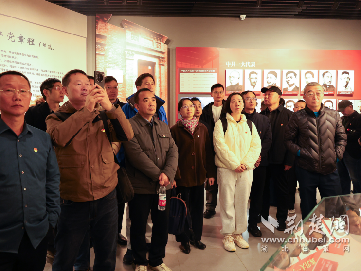 武汉市军休一中心举办2025年度新接收军休干部欢迎会