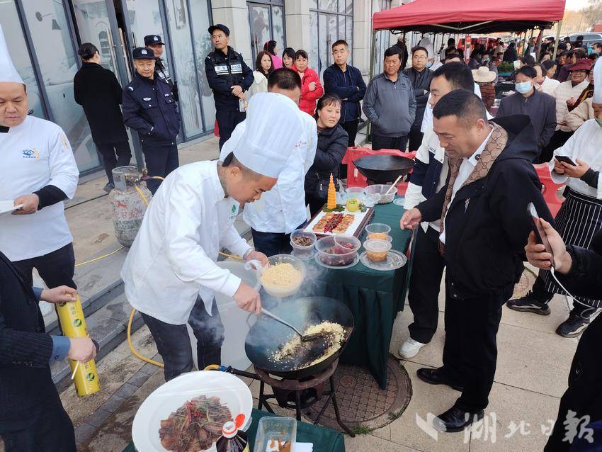 应城黄滩镇美食节带来火了的“应城味道”