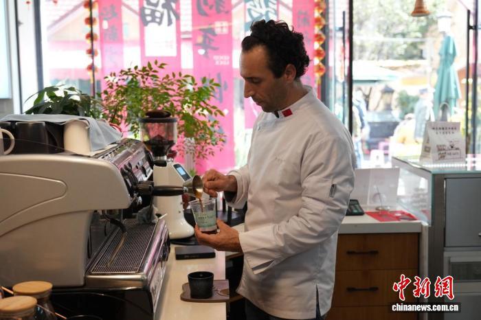 法国人在云南的“在地人生”