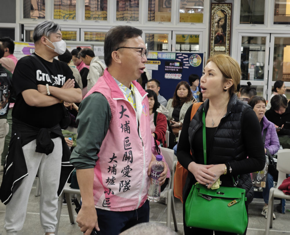 手拉手、互相帮助——香港消防救援护理队及手术后