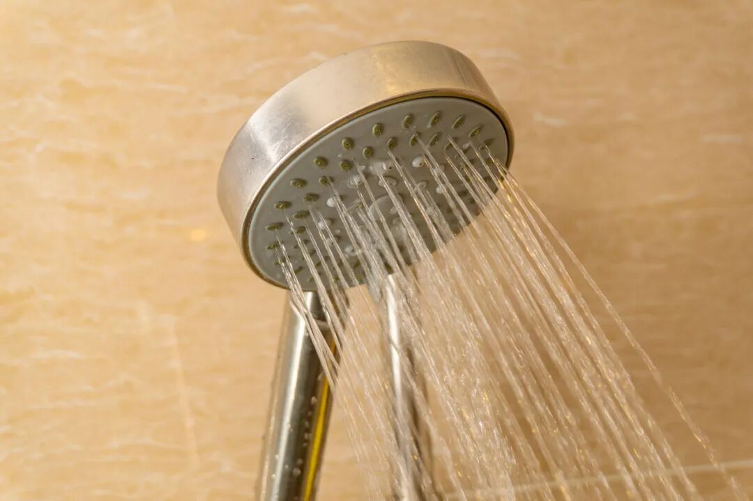 冬天应该多久洗一次澡？擦还是不擦？有些类型