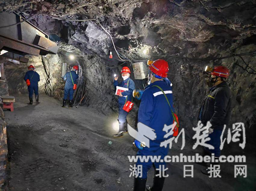 京山市：构筑坚固防线，保障圣诞季