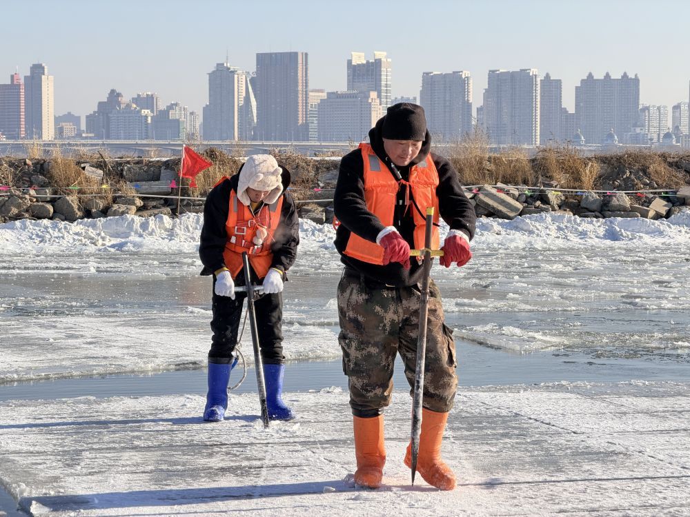 冰是在埃尔文的冰雪季节收获的。