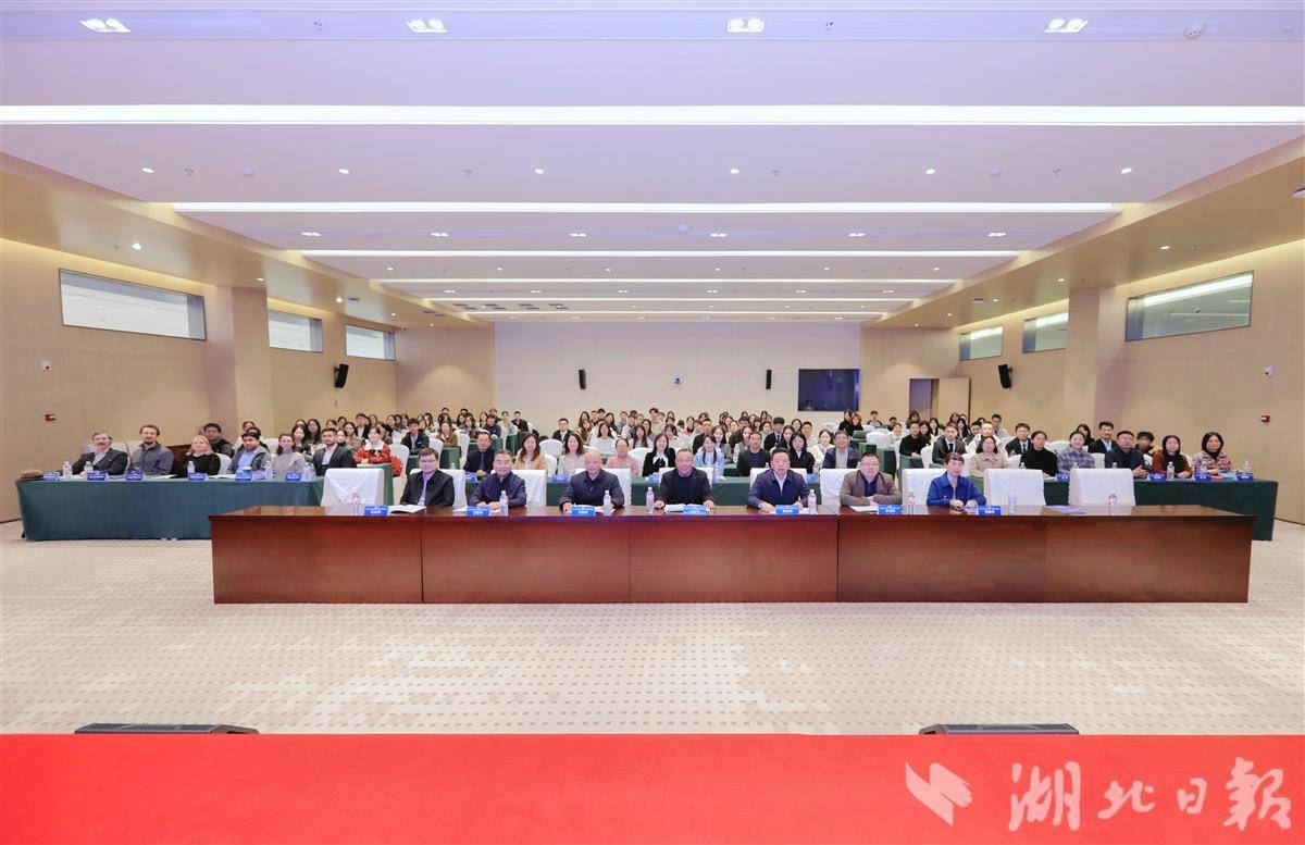 从荆楚美食、藏医经典到《红楼梦》、《本草纲目》,第七届新时代翻译