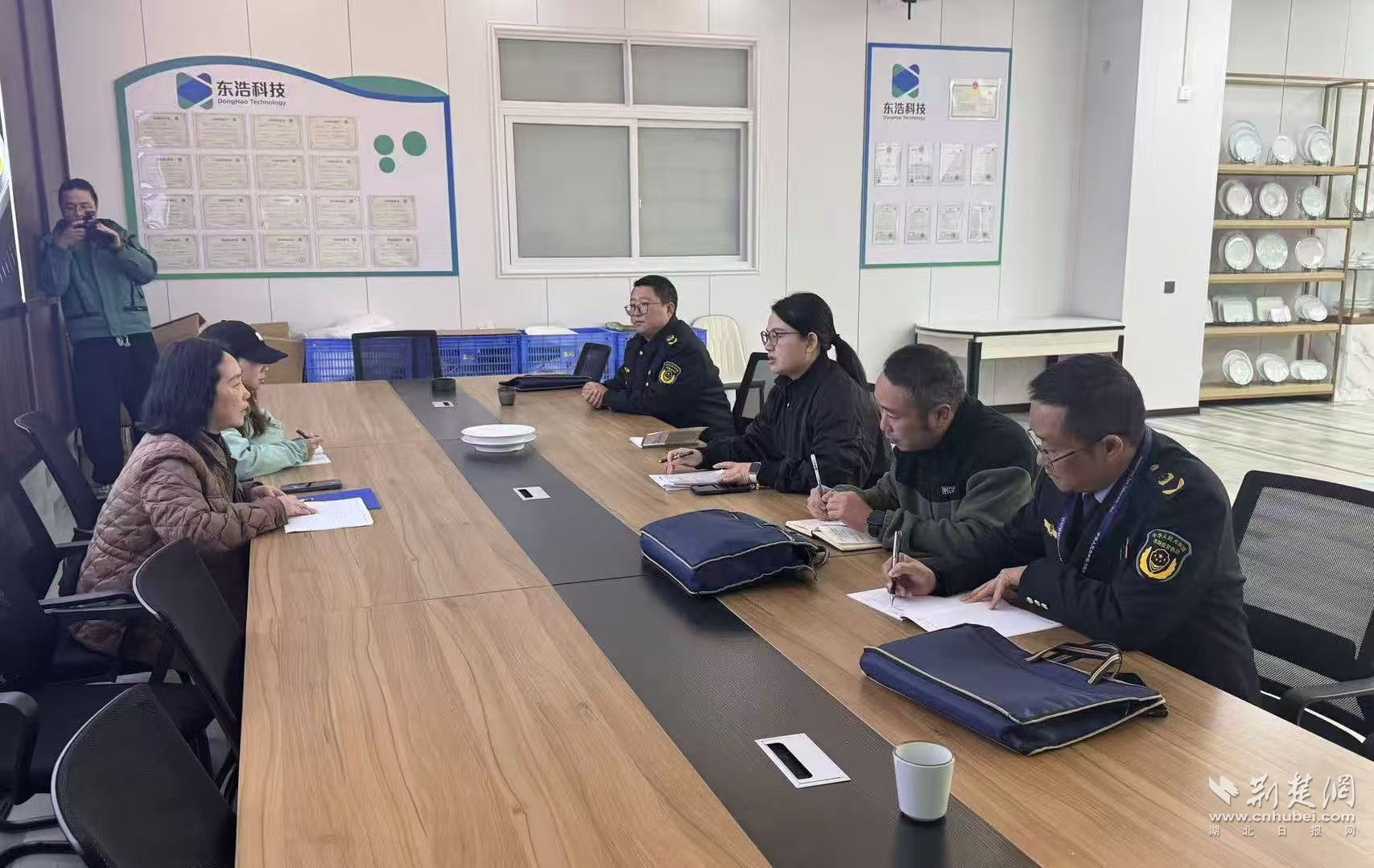 省质检院赴恩施州为企业