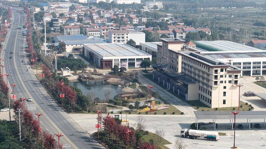 云梦:一条路 激活城乡融合新动能