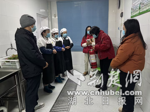 ݳǱ׶԰չʳðȫרѵ