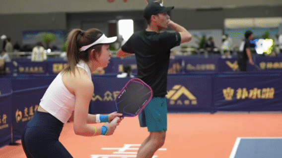 追光|“一分钟上手、三分钟上场、十分钟上瘾”,匹克球成为新潮流