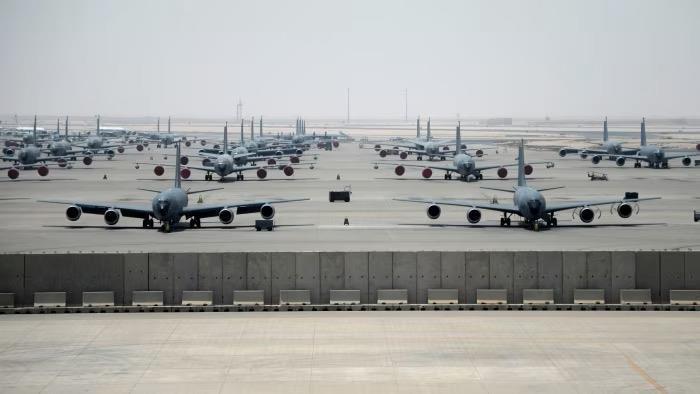 美国官员称美国正从中东主要基地撤出人员