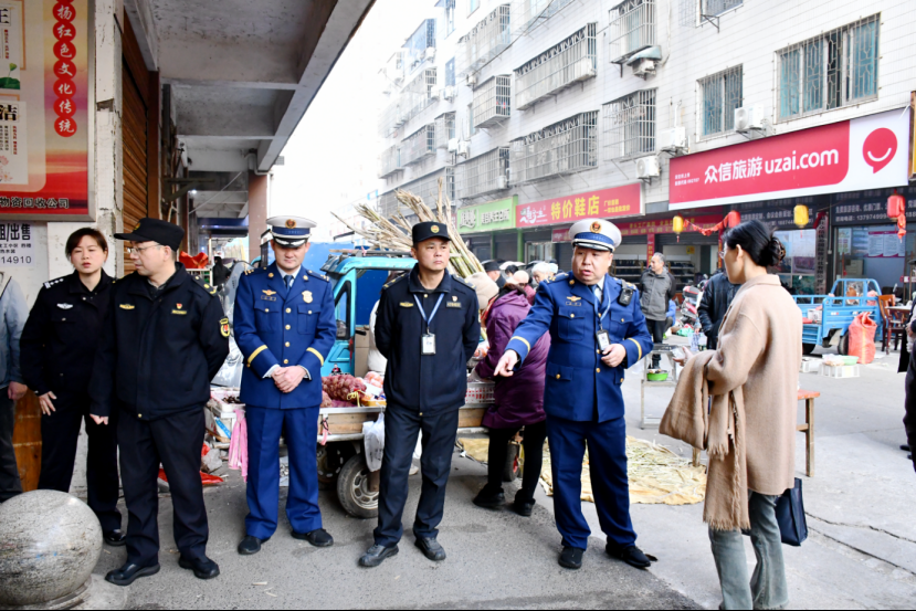  石首消防联合多部门开展打通“生命通道”专项整治行动