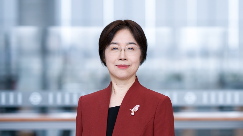 邹加怡出任亚洲基础设施投资银行行长