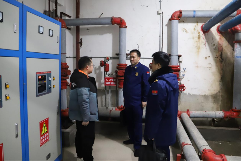  江陵消防联合住建部门指导高层建筑隐患整改
