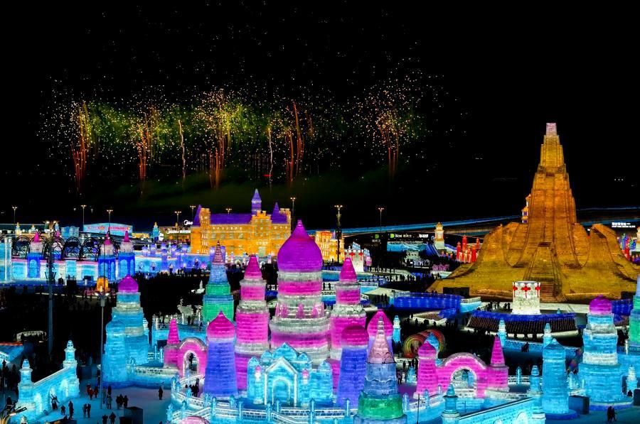 Snow becomes gold as tourists embrace the cold in China