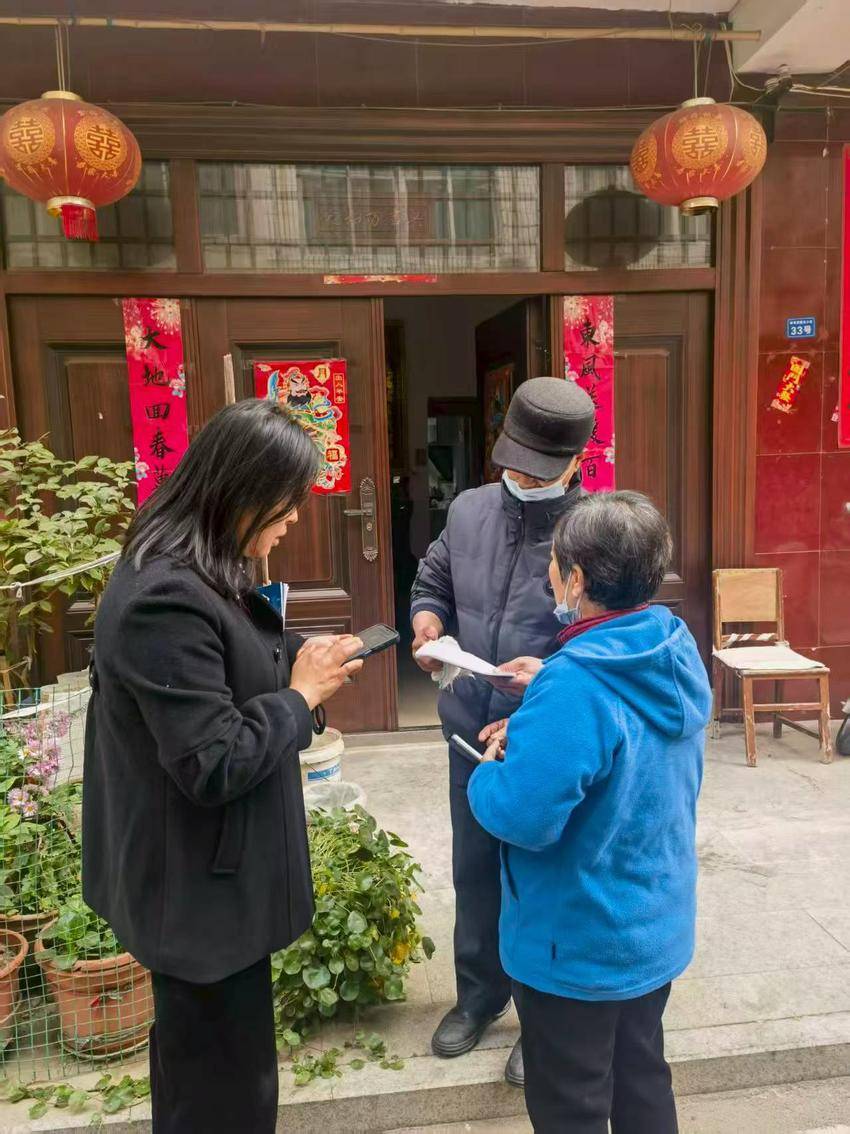 温情社区：一场虚惊背后的邻里守望