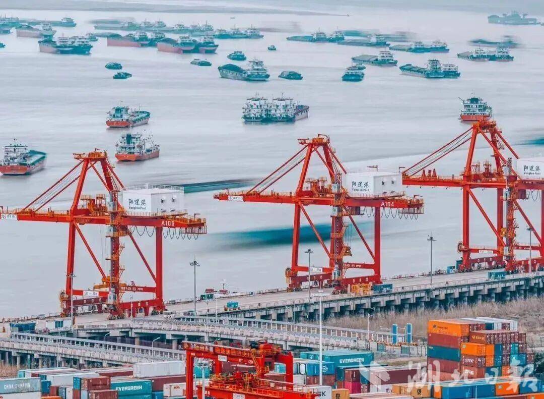 湖北港口吞吐量迈入全国第一方阵