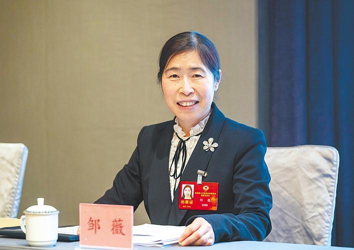打造产业大走廊是湖北产业发展的必然趋势——专访省政协委员、武汉大学经济与管理学院教授邹薇