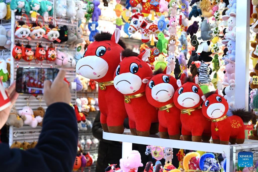 China Focus: Even sad mascots sell: Yiwu toys riding the wave ahead of China's year of horse