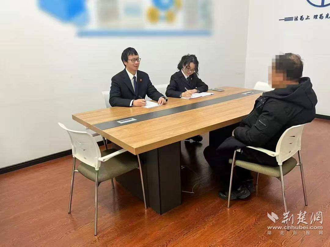 保障民生底线，武汉法院强势执行兑现农民工、保洁员、保安工资