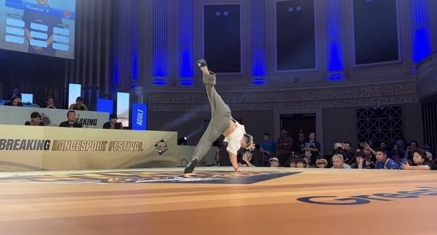 2比1战胜日本名将王瑞苗首夺WDSF世界霹雳舞冠军创湖北历史(图2)