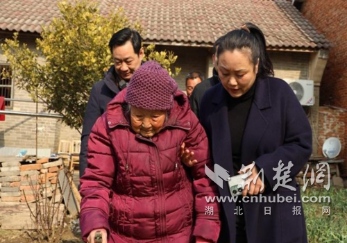 情系百岁寿星共筑长寿温情 钟祥多方联动走访慰问百岁老人