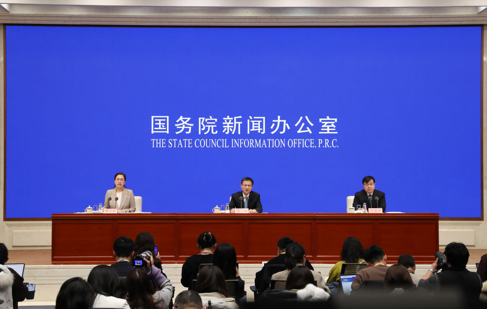  四个关键词读懂2025年中国经济“年报”